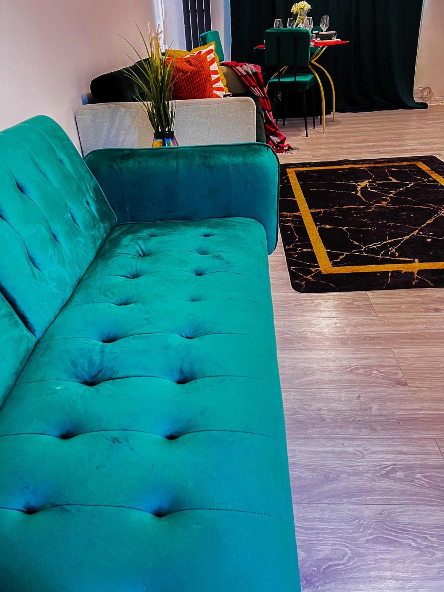 Luxe Smart Home - Basildon Serviced Accommodation - 7 Mins Walk To Basildon Town Centre, Hospital & Train Station Exteriör bild
